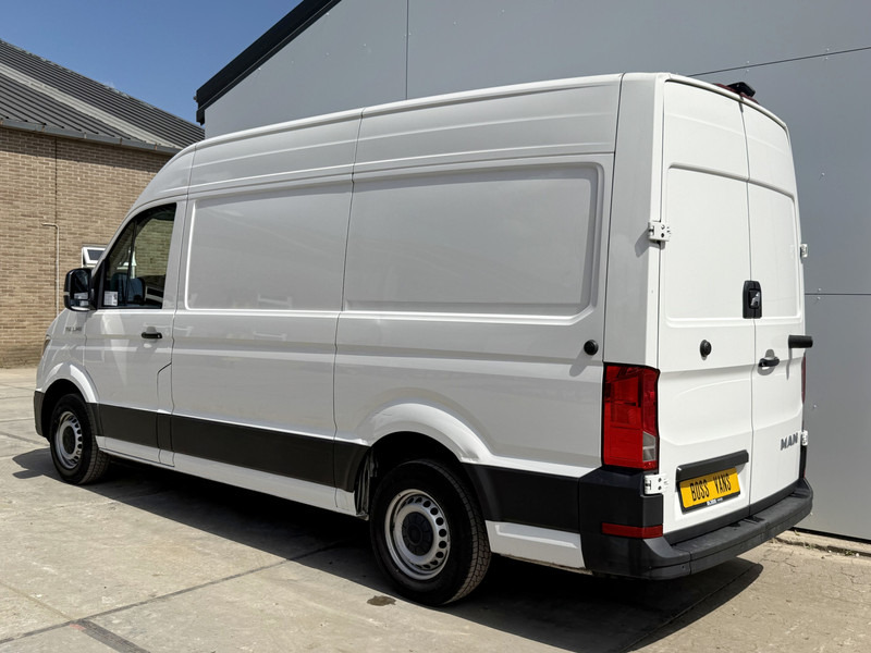 MAN TGE 3.140 2.0 TDI L3H3 Automaat Airco Cruise Control Camera Apple Carplay Parkeersensoren voor achter - Furgon: obrázek 2 MAN TGE 3.140 2.0 TDI L3H3 Automaat Airco Cruise Control Camera Apple Carplay Parkeersensoren voor achter - Furgon: obrázek 2