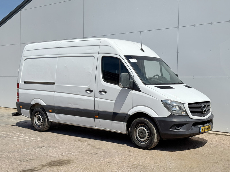 Mercedes-Benz Sprinter 211 2.2 CDI Automaat L2H2 Climate Control Trekhaak Navigatie - Malá dodávka: obrázek 4 Mercedes-Benz Sprinter 211 2.2 CDI Automaat L2H2 Climate Control Trekhaak Navigatie - Malá dodávka: obrázek 4