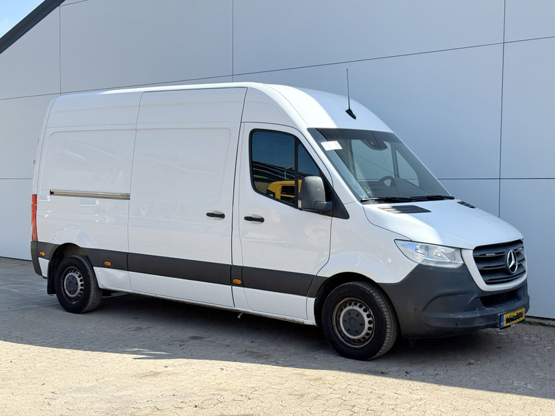 Mercedes-Benz Sprinter 314 2.2 CDI Automaat L2H2 Climate Control Cruise Control Standkachel Navigatie Camera - Furgon: obrázek 4 Mercedes-Benz Sprinter 314 2.2 CDI Automaat L2H2 Climate Control Cruise Control Standkachel Navigatie Camera - Furgon: obrázek 4