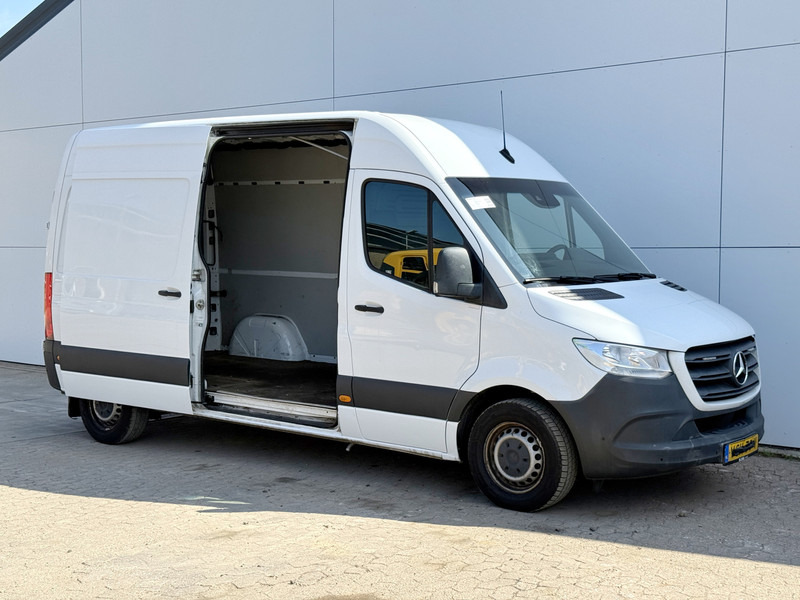 Mercedes-Benz Sprinter 314 2.2 CDI Automaat L2H2 Climate Control Cruise Control Standkachel Navigatie Camera - Furgon: obrázek 5 Mercedes-Benz Sprinter 314 2.2 CDI Automaat L2H2 Climate Control Cruise Control Standkachel Navigatie Camera - Furgon: obrázek 5