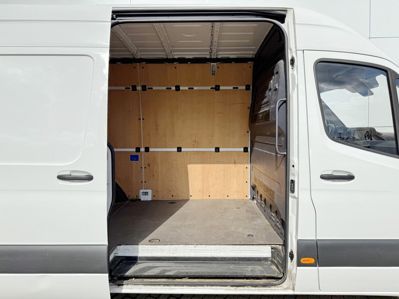 Furgon Mercedes-Benz Sprinter 315 1.9 CDI L2H2 Climate Control Cruise Control Carplay Camera Parkeersensoren voor achter: obrázek 10