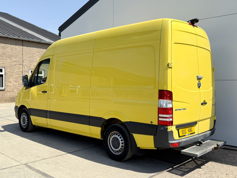 Mercedes-Benz Sprinter 319 3.0 CDI V6 Automaat L2H2 Climate Control Cruise Control Trekhaak Camera Stoelverwarming - Furgon: obrázek 2 Mercedes-Benz Sprinter 319 3.0 CDI V6 Automaat L2H2 Climate Control Cruise Control Trekhaak Camera Stoelverwarming - Furgon: obrázek 2