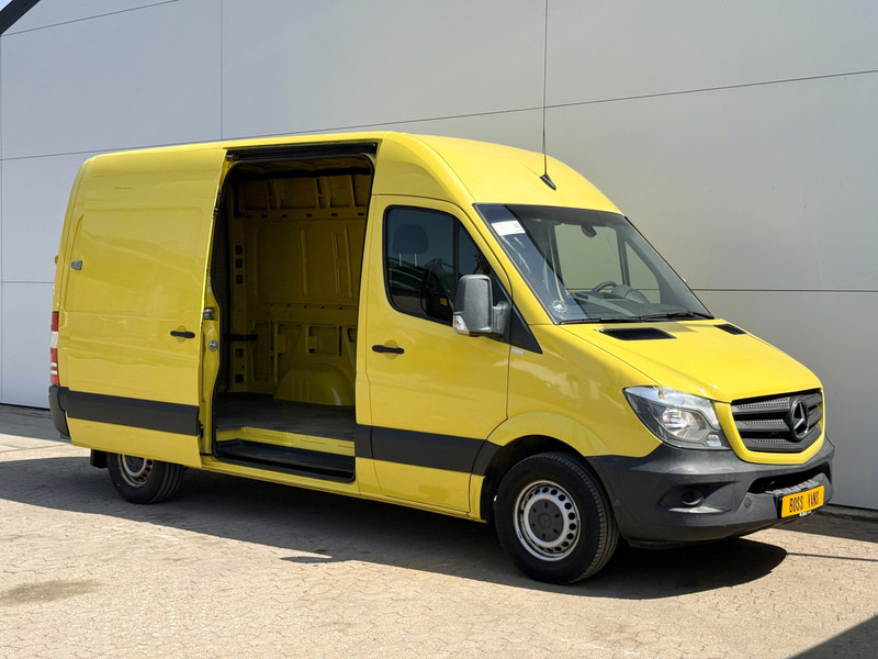 Mercedes-Benz Sprinter 319 3.0 CDI V6 Automaat L2H2 Climate Control Cruise Control Trekhaak Camera Stoelverwarming - Furgon: obrázek 5 Mercedes-Benz Sprinter 319 3.0 CDI V6 Automaat L2H2 Climate Control Cruise Control Trekhaak Camera Stoelverwarming - Furgon: obrázek 5