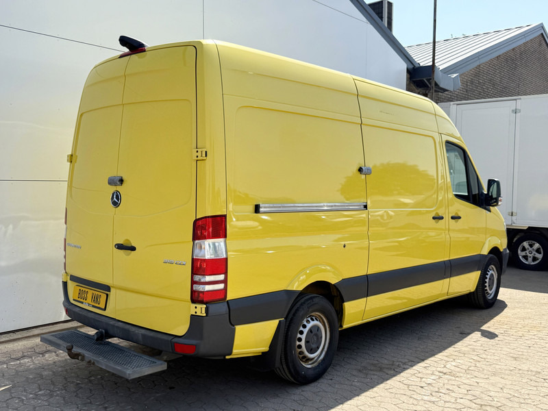 Mercedes-Benz Sprinter 319 3.0 CDI V6 Automaat L2H2 Climate Control Cruise Control Trekhaak Camera Stoelverwarming - Furgon: obrázek 3 Mercedes-Benz Sprinter 319 3.0 CDI V6 Automaat L2H2 Climate Control Cruise Control Trekhaak Camera Stoelverwarming - Furgon: obrázek 3