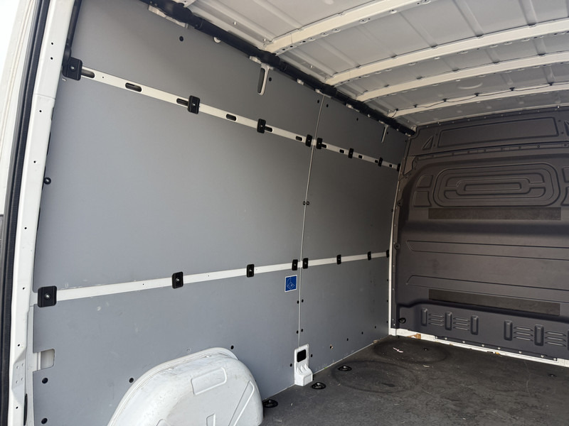 Mercedes-Benz eSprinter 112 L2H2 100% Elektrisch 55kWh 168km WLTP 80kw Snelladen Climate Control Camera Stoelverwarming leasing Mercedes-Benz eSprinter 112 L2H2 100% Elektrisch 55kWh 168km WLTP 80kw Snelladen Climate Control Camera Stoelverwarming: obrázek 13
