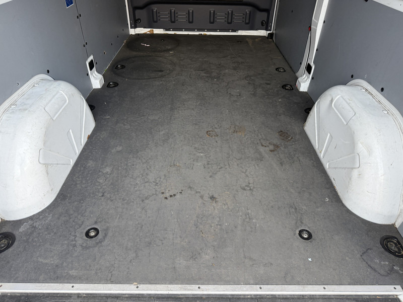 Mercedes-Benz eSprinter 112 L2H2 100% Elektrisch 55kWh 168km WLTP 80kw Snelladen Climate Control Camera Stoelverwarming leasing Mercedes-Benz eSprinter 112 L2H2 100% Elektrisch 55kWh 168km WLTP 80kw Snelladen Climate Control Camera Stoelverwarming: obrázek 15