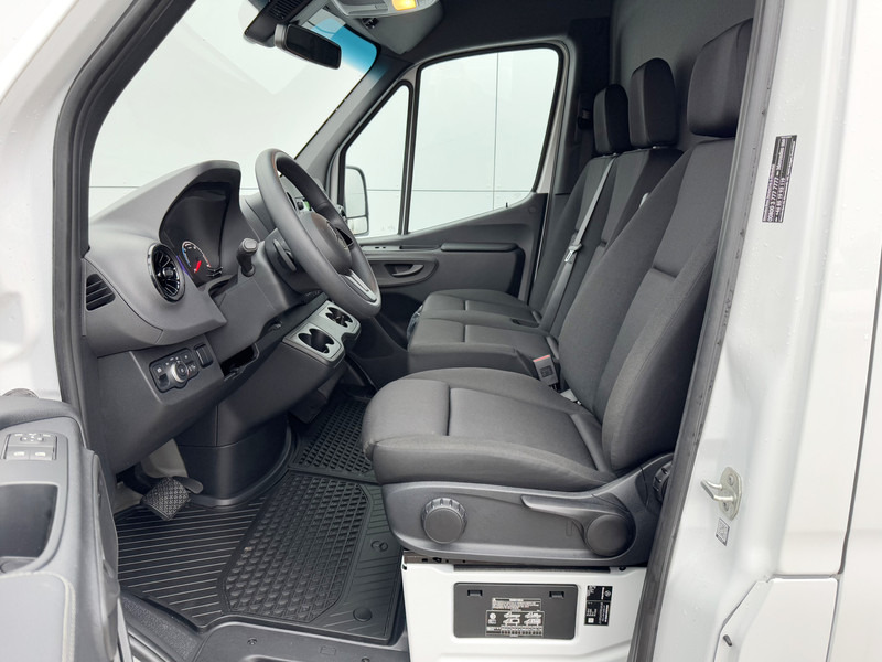 Mercedes-Benz eSprinter 312 ALL-IN PRIJS L2H2 55kWh 168km WLTP 80kw Snelladen Climate Control Camera Stoelverwarming leasing Mercedes-Benz eSprinter 312 ALL-IN PRIJS L2H2 55kWh 168km WLTP 80kw Snelladen Climate Control Camera Stoelverwarming: obrázek 7 Mercedes-Benz eSprinter 312 ALL-IN PRIJS L2H2 55kWh 168km WLTP 80kw Snelladen Climate Control Camera Stoelverwarming leasing Mercedes-Benz eSprinter 312 ALL-IN PRIJS L2H2 55kWh 168km WLTP 80kw Snelladen Climate Control Camera Stoelverwarming: obrázek 7