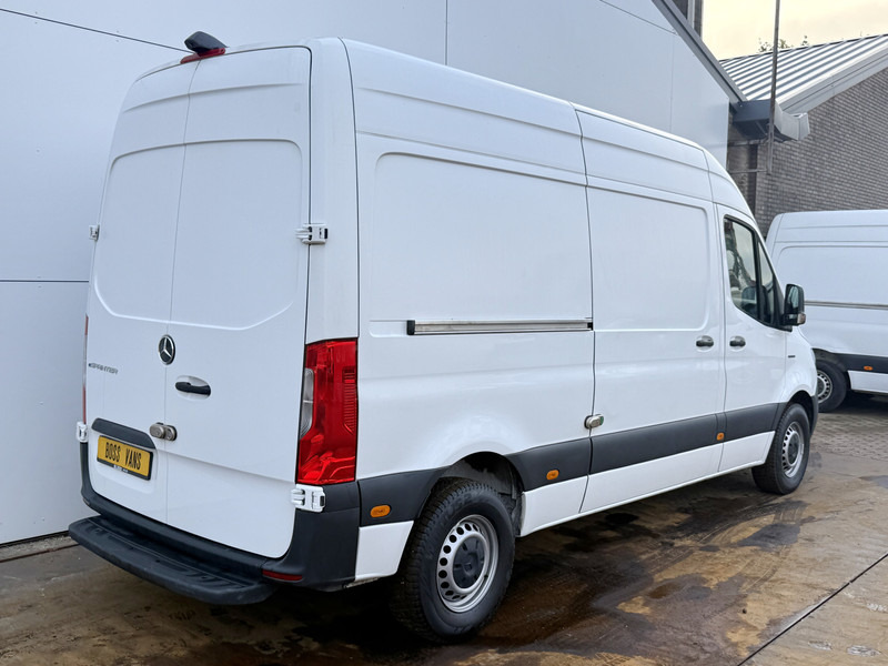Mercedes-Benz eSprinter 312 ALL-IN PRIJS L2H2 55kWh 168km WLTP 80kw Snelladen Climate Control Camera Stoelverwarming - Furgon, Elektrická dodávka: obrázek 3 Mercedes-Benz eSprinter 312 ALL-IN PRIJS L2H2 55kWh 168km WLTP 80kw Snelladen Climate Control Camera Stoelverwarming - Furgon, Elektrická dodávka: obrázek 3