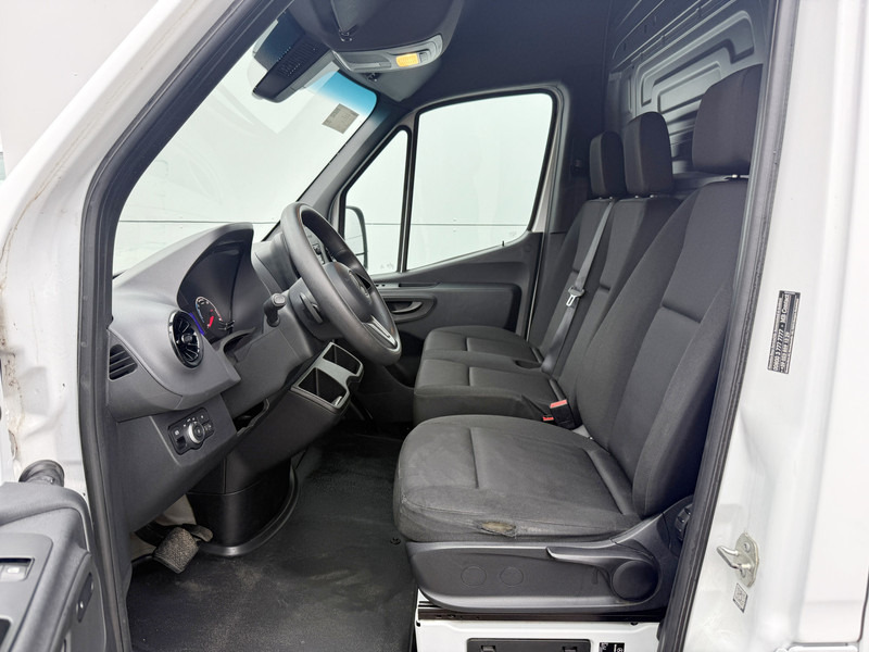 Mercedes-Benz eSprinter 312 ALL-IN PRIJS L2H2 55kWh 168km WLTP 80kw Snelladen Climate Control Stoelverwarming leasing Mercedes-Benz eSprinter 312 ALL-IN PRIJS L2H2 55kWh 168km WLTP 80kw Snelladen Climate Control Stoelverwarming: obrázek 7 Mercedes-Benz eSprinter 312 ALL-IN PRIJS L2H2 55kWh 168km WLTP 80kw Snelladen Climate Control Stoelverwarming leasing Mercedes-Benz eSprinter 312 ALL-IN PRIJS L2H2 55kWh 168km WLTP 80kw Snelladen Climate Control Stoelverwarming: obrázek 7