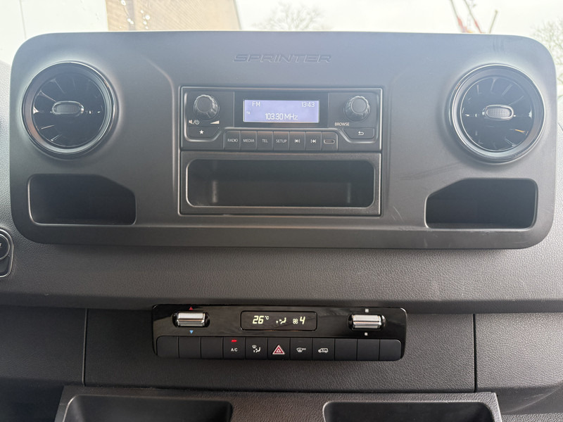 Mercedes-Benz eSprinter 312 ALL-IN PRIJS L2H2 55kWh 168km WLTP 80kw Snelladen Climate Control Stoelverwarming leasing Mercedes-Benz eSprinter 312 ALL-IN PRIJS L2H2 55kWh 168km WLTP 80kw Snelladen Climate Control Stoelverwarming: obrázek 17 Mercedes-Benz eSprinter 312 ALL-IN PRIJS L2H2 55kWh 168km WLTP 80kw Snelladen Climate Control Stoelverwarming leasing Mercedes-Benz eSprinter 312 ALL-IN PRIJS L2H2 55kWh 168km WLTP 80kw Snelladen Climate Control Stoelverwarming: obrázek 17