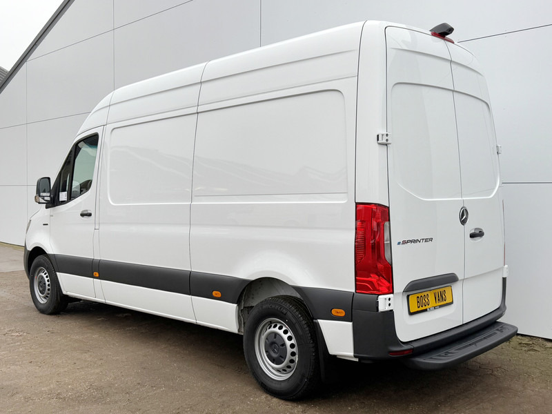 Mercedes-Benz eSprinter 312 L2H2 55kWh AIRCO 168km Actieradius Binnen 30 Minuten VOL Snellader - Furgon, Elektrická dodávka: obrázek 2 Mercedes-Benz eSprinter 312 L2H2 55kWh AIRCO 168km Actieradius Binnen 30 Minuten VOL Snellader - Furgon, Elektrická dodávka: obrázek 2