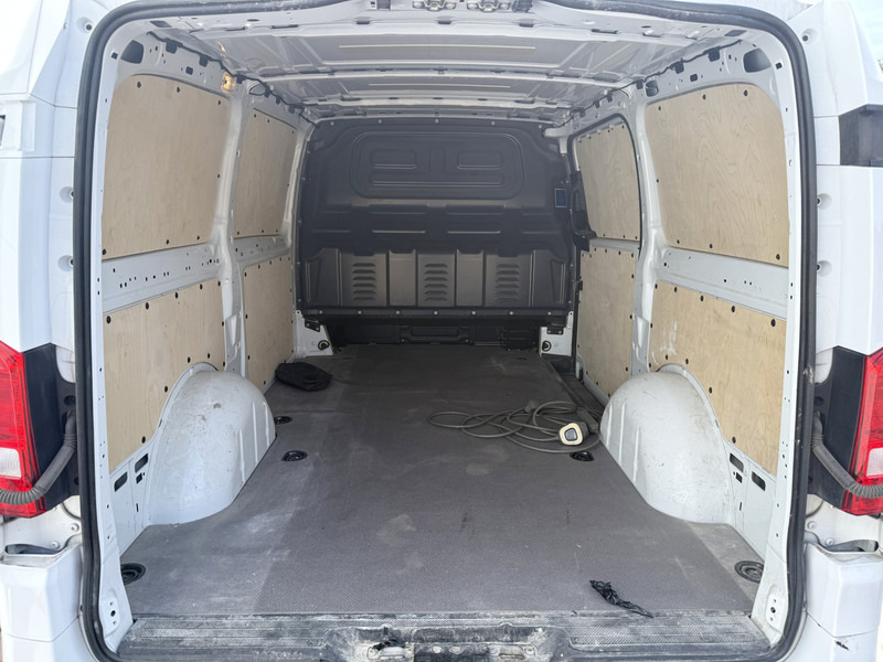 Mercedes-Benz eVito 111 Elektrisch 41kWh 138KM WLTP Extra Lang Climate Control Camera Stoelverwarming leasing Mercedes-Benz eVito 111 Elektrisch 41kWh 138KM WLTP Extra Lang Climate Control Camera Stoelverwarming: obrázek 12 Mercedes-Benz eVito 111 Elektrisch 41kWh 138KM WLTP Extra Lang Climate Control Camera Stoelverwarming leasing Mercedes-Benz eVito 111 Elektrisch 41kWh 138KM WLTP Extra Lang Climate Control Camera Stoelverwarming: obrázek 12