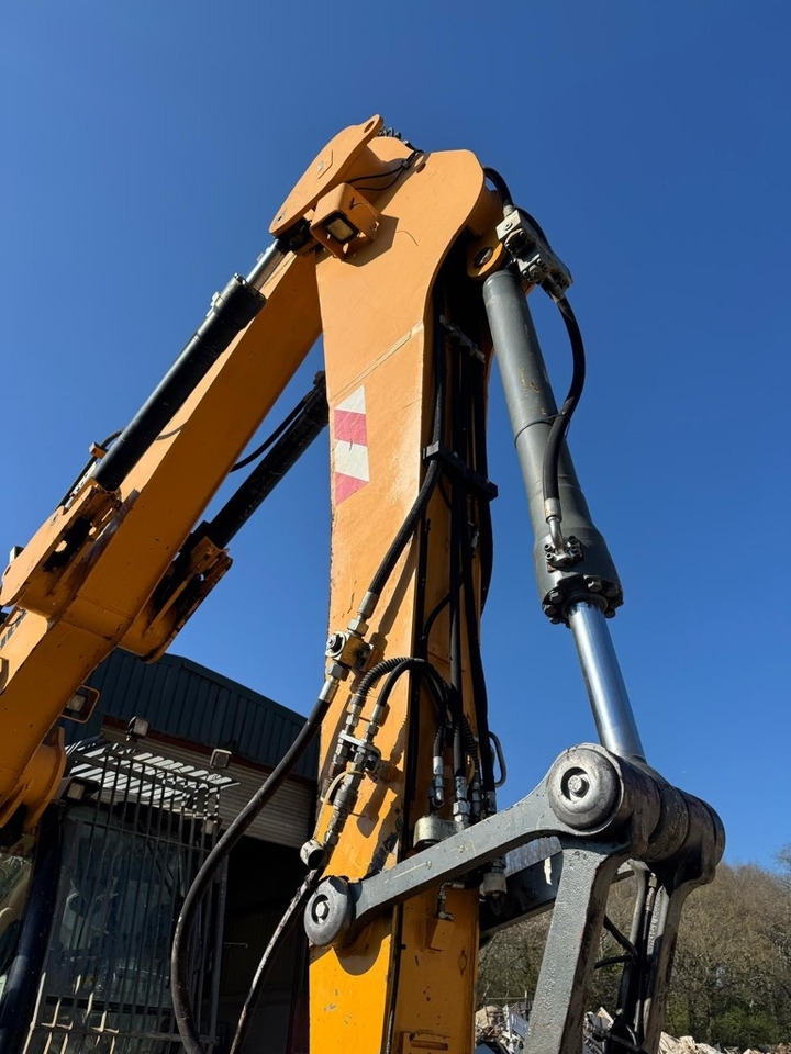 Liebherr LH 22 M - Překládkové rypadlo: obrázek 4 Liebherr LH 22 M - Překládkové rypadlo: obrázek 4