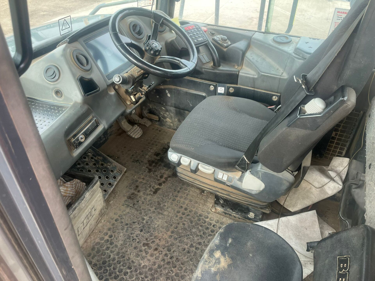 Kloubový sklápěč Bell B20E: obrázek 12