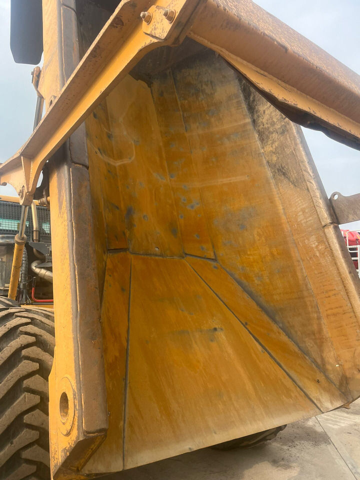 Kloubový sklápěč Bell B20E: obrázek 11