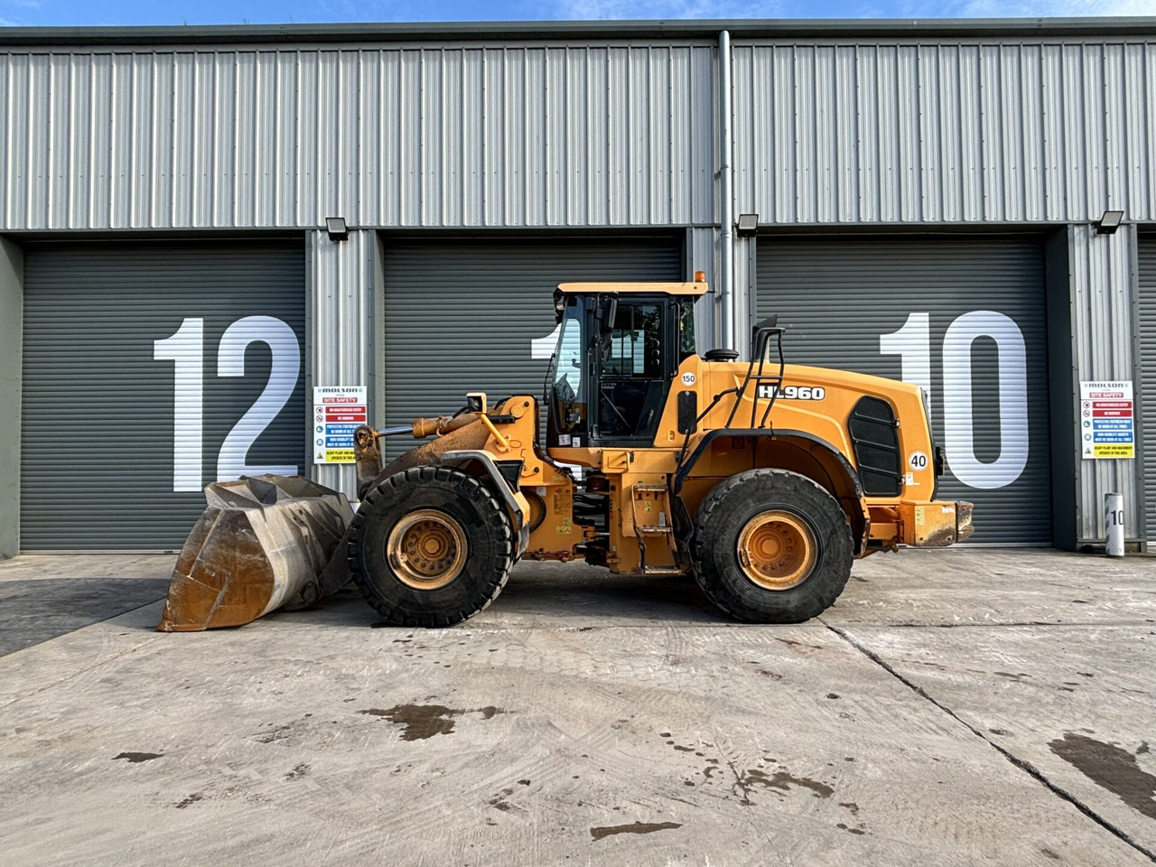 Hyundai HL960 - Kolový nakladač: obrázek 2 Hyundai HL960 - Kolový nakladač: obrázek 2
