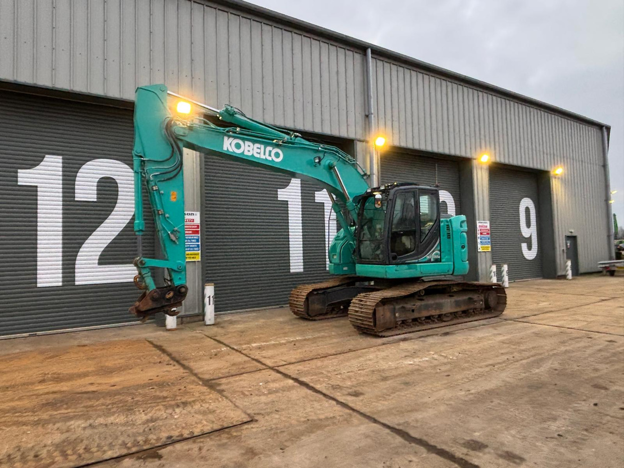 Kobelco SK230SRLC-5E - Pásové rýpadlo: obrázek 1 Kobelco SK230SRLC-5E - Pásové rýpadlo: obrázek 1