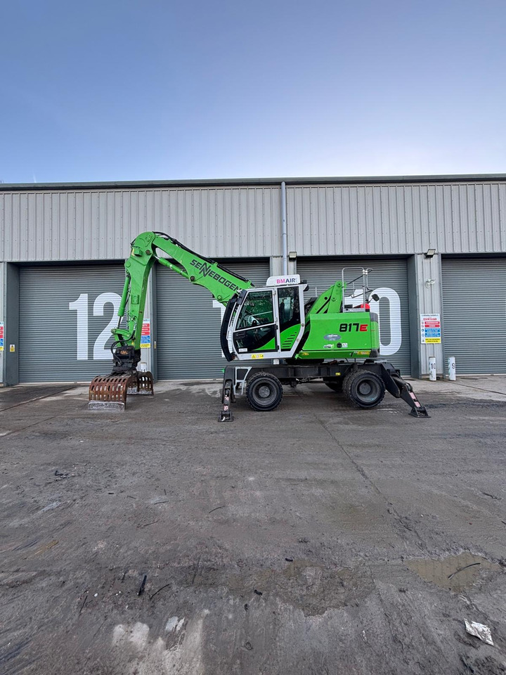 Sennebogen 817 - Překládkové rypadlo: obrázek 2 Sennebogen 817 - Překládkové rypadlo: obrázek 2