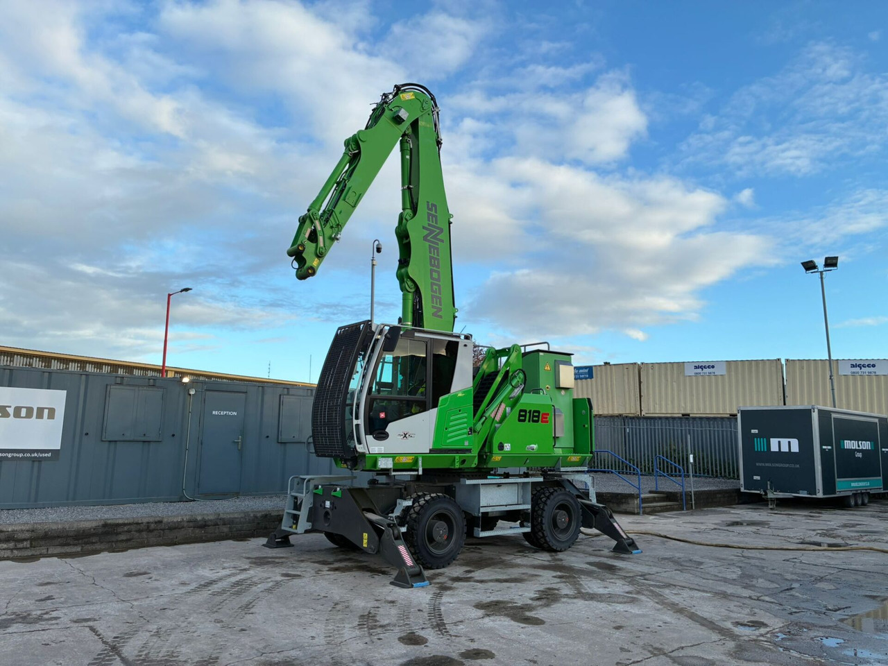 Sennebogen 818E - Překládkové rypadlo: obrázek 1 Sennebogen 818E - Překládkové rypadlo: obrázek 1