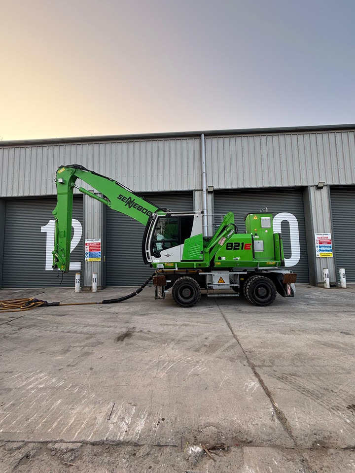 Sennebogen 821E Electric - Překládkové rypadlo: obrázek 2 Sennebogen 821E Electric - Překládkové rypadlo: obrázek 2