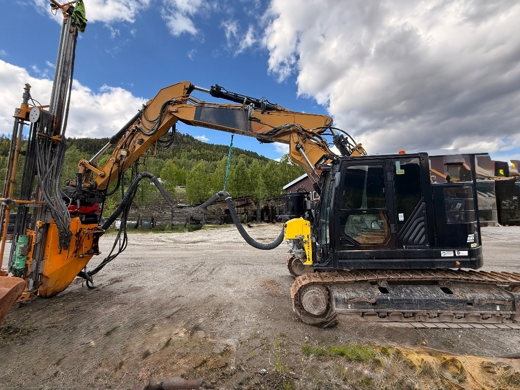 Rýpadlo CAT 325 FL CR: obrázek 9