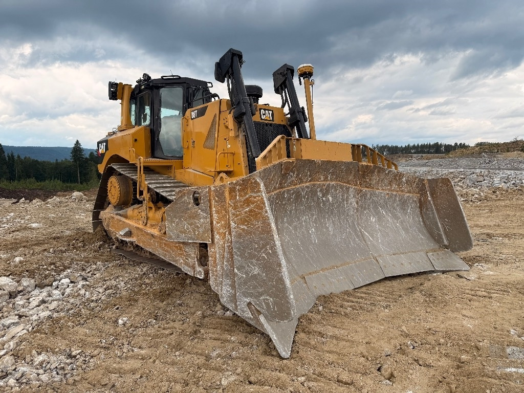 CAT D 8 T - Buldozer: obrázek 4 CAT D 8 T - Buldozer: obrázek 4