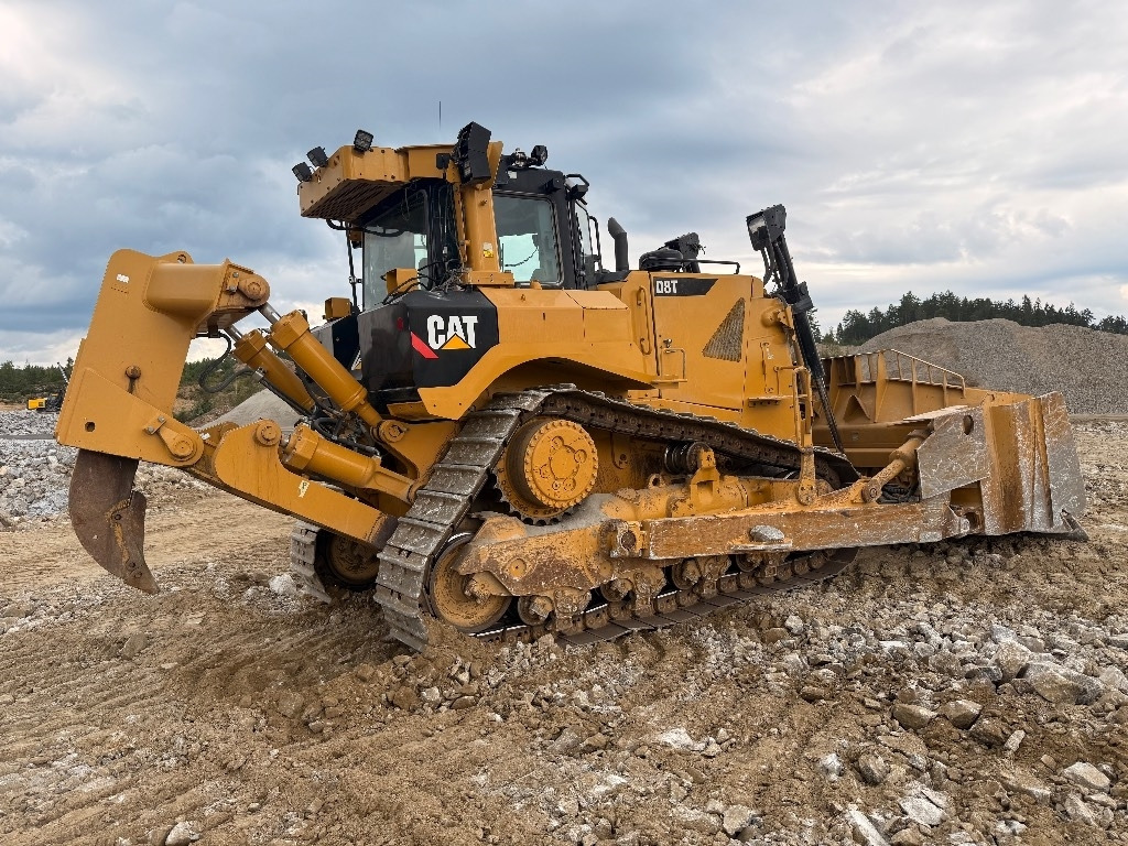 CAT D 8 T - Buldozer: obrázek 1 CAT D 8 T - Buldozer: obrázek 1