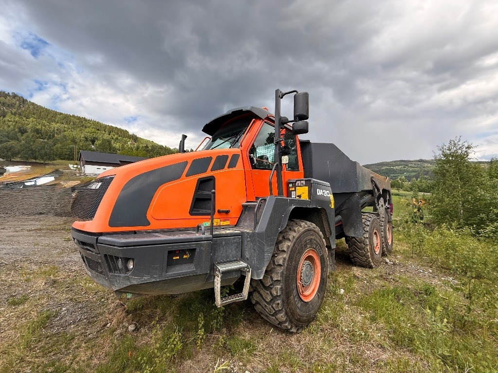 Doosan DA 30 - Kloubový sklápěč: obrázek 5 Doosan DA 30 - Kloubový sklápěč: obrázek 5