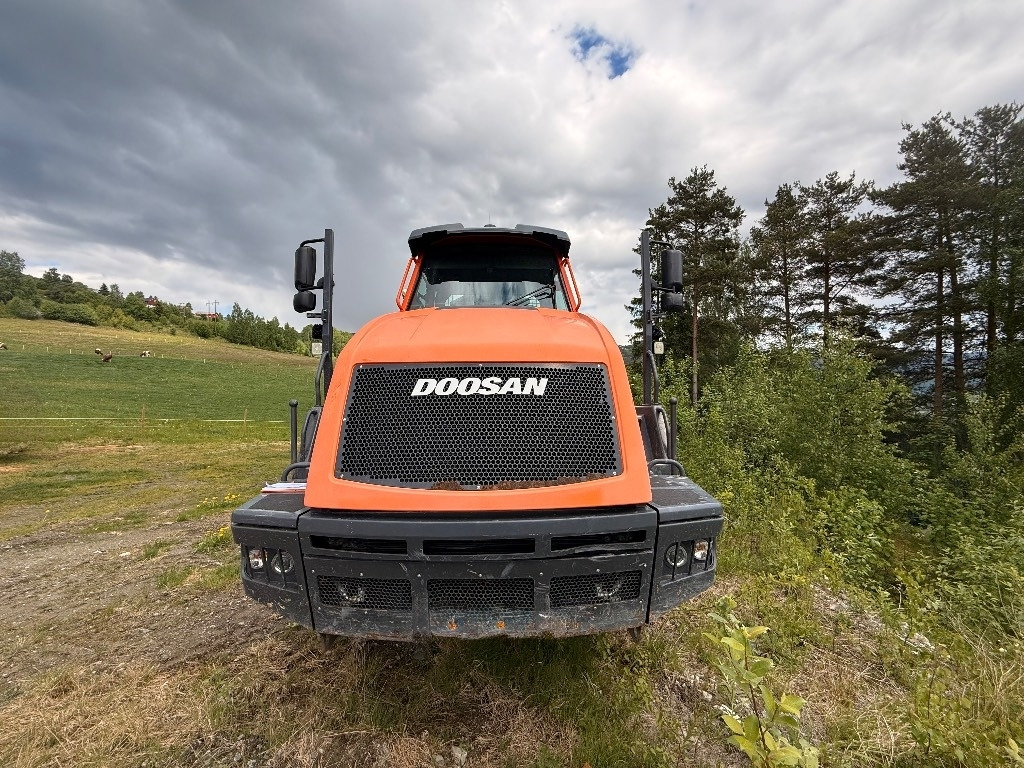 Doosan DA 30 - Kloubový sklápěč: obrázek 3 Doosan DA 30 - Kloubový sklápěč: obrázek 3