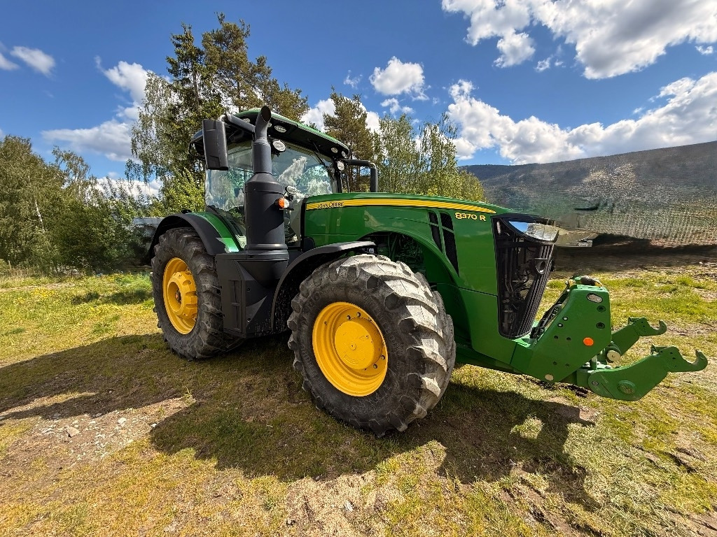 John Deere 8370 R - Traktor: obrázek 1 John Deere 8370 R - Traktor: obrázek 1