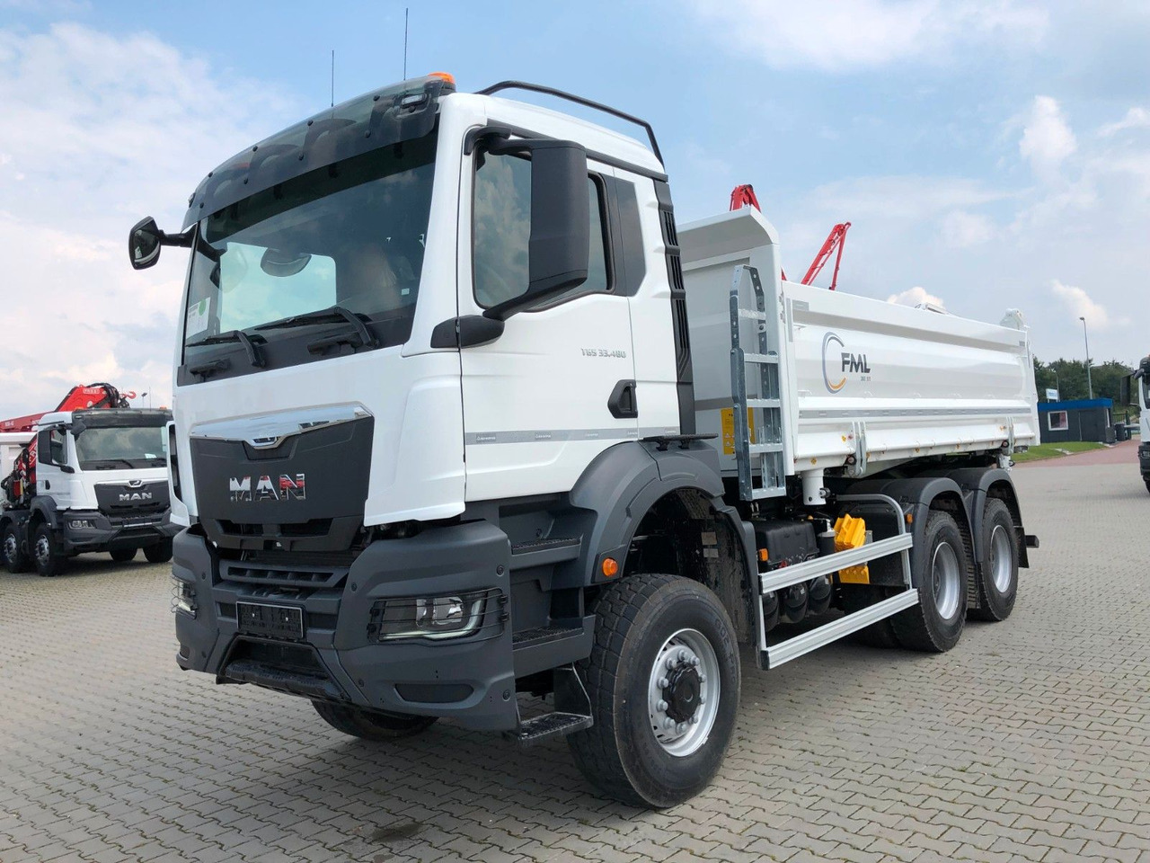 MAN TGS 33.480 6X6 FML Dreiseitenkipper - Sklápěč: obrázek 2 MAN TGS 33.480 6X6 FML Dreiseitenkipper - Sklápěč: obrázek 2