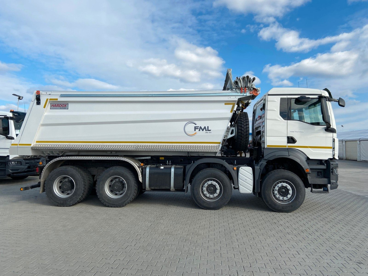 MAN TGS 41.400 8x4 EURO2 AUTOMAT TIPPER CR. SYSTEM - Sklápěč: obrázek 4 MAN TGS 41.400 8x4 EURO2 AUTOMAT TIPPER CR. SYSTEM - Sklápěč: obrázek 4