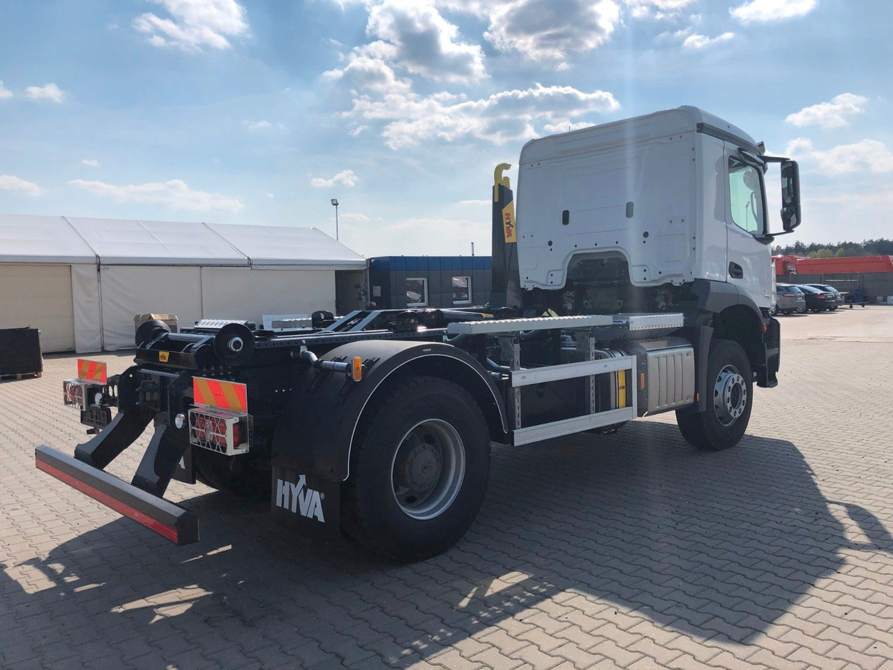 Mercedes-Benz AROCS 2136 Abrollkipper HYVA HKS-12-37-S - Hákový nosič kontejnerů: obrázek 5 Mercedes-Benz AROCS 2136 Abrollkipper HYVA HKS-12-37-S - Hákový nosič kontejnerů: obrázek 5