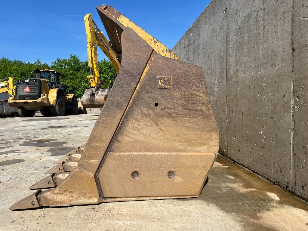 CAT 980 bucket - Lžíce pro Stavební technika: obrázek 2 CAT 980 bucket - Lžíce pro Stavební technika: obrázek 2