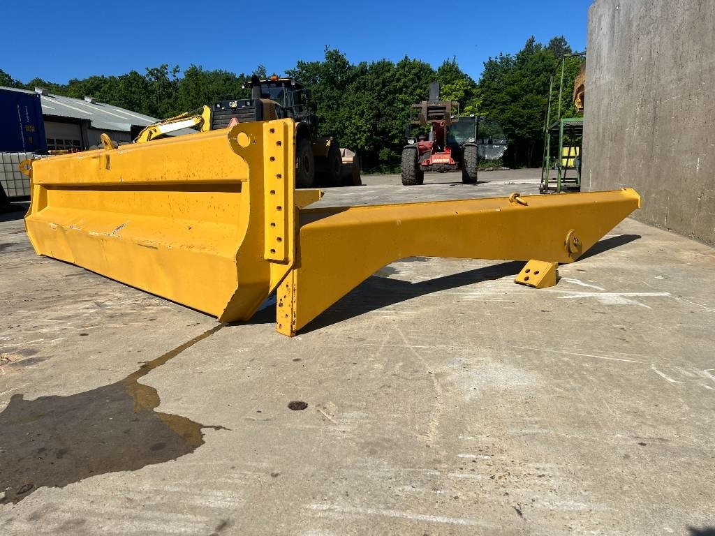 CAT TAILGATE CAT 735 - Zvedací plošina: obrázek 3 CAT TAILGATE CAT 735 - Zvedací plošina: obrázek 3