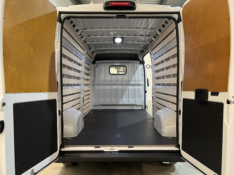 Fiat E-Ducato 3.5T L3H2 79 kWh / 100% elektrisch !! / Airco / Cruise Control / CarPlay / Camera / Navigatie / 3-Zits / 244 km !! Z.G.A.N. !!! - Furgon, Elektrická dodávka: obrázek 5 Fiat E-Ducato 3.5T L3H2 79 kWh / 100% elektrisch !! / Airco / Cruise Control / CarPlay / Camera / Navigatie / 3-Zits / 244 km !! Z.G.A.N. !!! - Furgon, Elektrická dodávka: obrázek 5