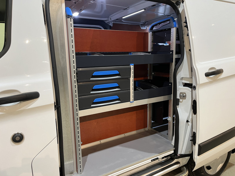 Malá dodávka Ford Transit Custom 340 2.0 TDCI L1H1 Trend 130 PK Servicebus / Sortimo Inrichting / Euro 6 / Schuifdeur L + R / 220V. / Airco / Cruise Control / PDC / CarPlay / Trekhaak / Navigatie / 79.500 KM !!: obrázek 16