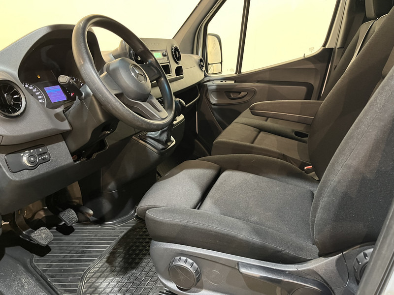 Mercedes-Benz Sprinter 315 CDI L2 RWD DC Dubbel Cabine Open Laadbak / Euro 6 / Trekhaak 3500 KG / Airco / 12.000 KM !! / BPM VRIJ !! leasing Mercedes-Benz Sprinter 315 CDI L2 RWD DC Dubbel Cabine Open Laadbak / Euro 6 / Trekhaak 3500 KG / Airco / 12.000 KM !! / BPM VRIJ !!: obrázek 7