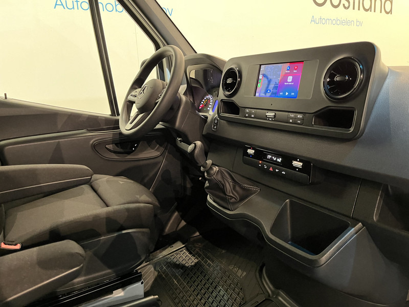 Mercedes-Benz Sprinter 315 CDI L4H2 RWD / Euro 6 / MBUX / Airco / Cruise Control / Camera / CarPlay / Navigatie / 3.300 KM !! / BPM VRIJ !! - Furgon: obrázek 3 Mercedes-Benz Sprinter 315 CDI L4H2 RWD / Euro 6 / MBUX / Airco / Cruise Control / Camera / CarPlay / Navigatie / 3.300 KM !! / BPM VRIJ !! - Furgon: obrázek 3