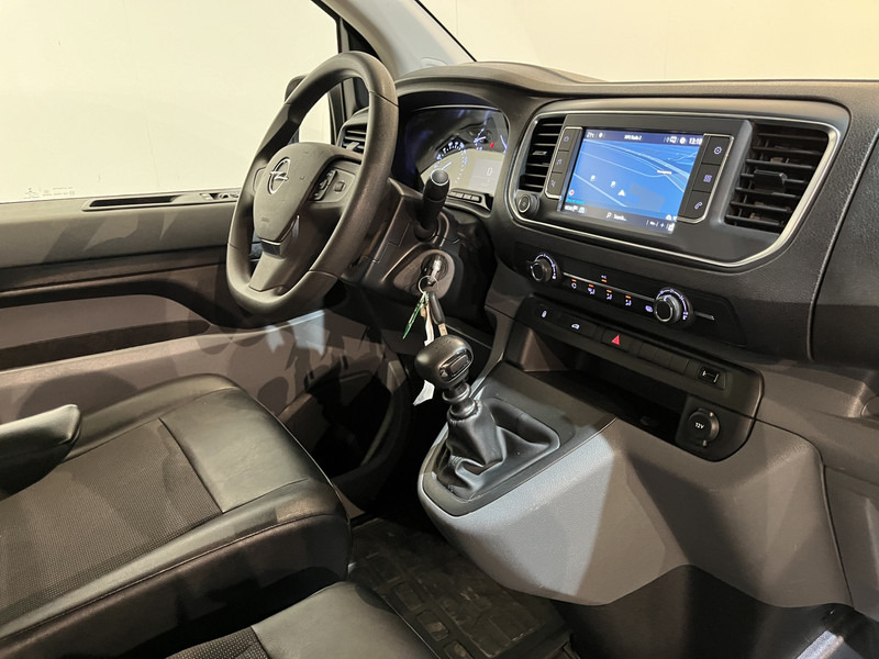 Opel Vivaro 2.0 CDTI L3H1 150 PK Servicebus / Inrichting / Euro 6 / Airco / Cruise Control / Camera / Trekhaak / CarPlay / Navigatie / 3-Zits / - Malá dodávka: obrázek 3 Opel Vivaro 2.0 CDTI L3H1 150 PK Servicebus / Inrichting / Euro 6 / Airco / Cruise Control / Camera / Trekhaak / CarPlay / Navigatie / 3-Zits / - Malá dodávka: obrázek 3