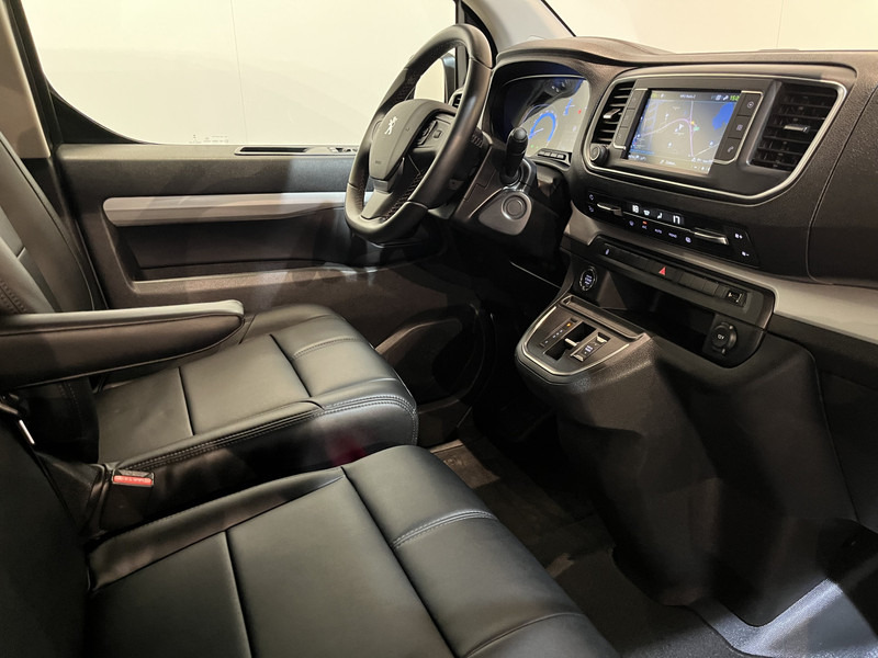 Peugeot e-Expert EV L3 DC Dubbel Cabine 75 kWh / 2X Schuifdeur / Trekhaak / Camera / Leder / CarPlay / Navigatie / Clima / Cruise / 49.300 KM !! - Malá dodávka, Dodávka s dvojitou kabinou: obrázek 3 Peugeot e-Expert EV L3 DC Dubbel Cabine 75 kWh / 2X Schuifdeur / Trekhaak / Camera / Leder / CarPlay / Navigatie / Clima / Cruise / 49.300 KM !! - Malá dodávka, Dodávka s dvojitou kabinou: obrázek 3