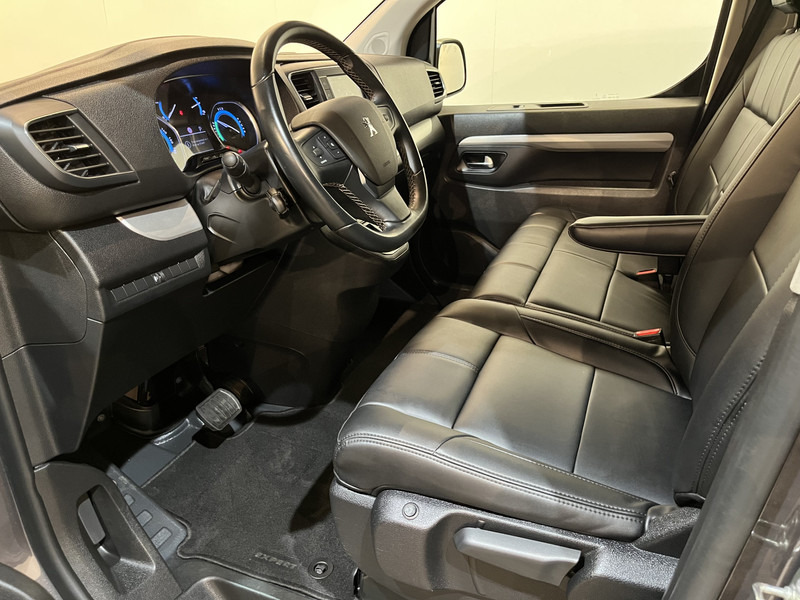 Peugeot e-Expert EV L3 DC Dubbel Cabine 75 kWh / 2X Schuifdeur / Trekhaak / Camera / Leder / CarPlay / Navigatie / Clima / Cruise / 49.300 KM !! - Malá dodávka, Dodávka s dvojitou kabinou: obrázek 5 Peugeot e-Expert EV L3 DC Dubbel Cabine 75 kWh / 2X Schuifdeur / Trekhaak / Camera / Leder / CarPlay / Navigatie / Clima / Cruise / 49.300 KM !! - Malá dodávka, Dodávka s dvojitou kabinou: obrázek 5