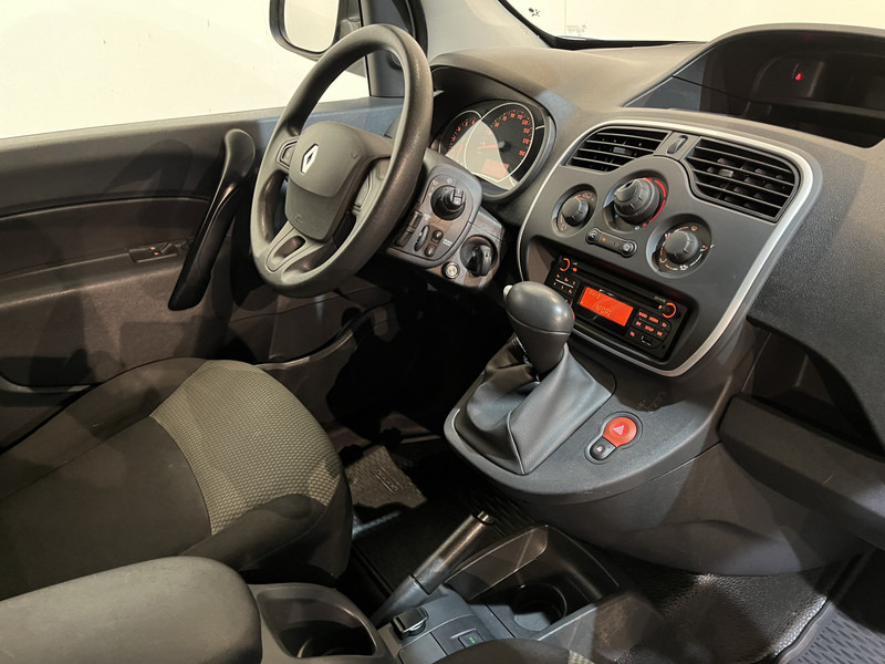 Renault Kangoo 1.5 dCi Maxi Automaat / Euro 6 / Airco / Cruise Control / Camera / 68.000 KM !! - Malá dodávka: obrázek 3 Renault Kangoo 1.5 dCi Maxi Automaat / Euro 6 / Airco / Cruise Control / Camera / 68.000 KM !! - Malá dodávka: obrázek 3