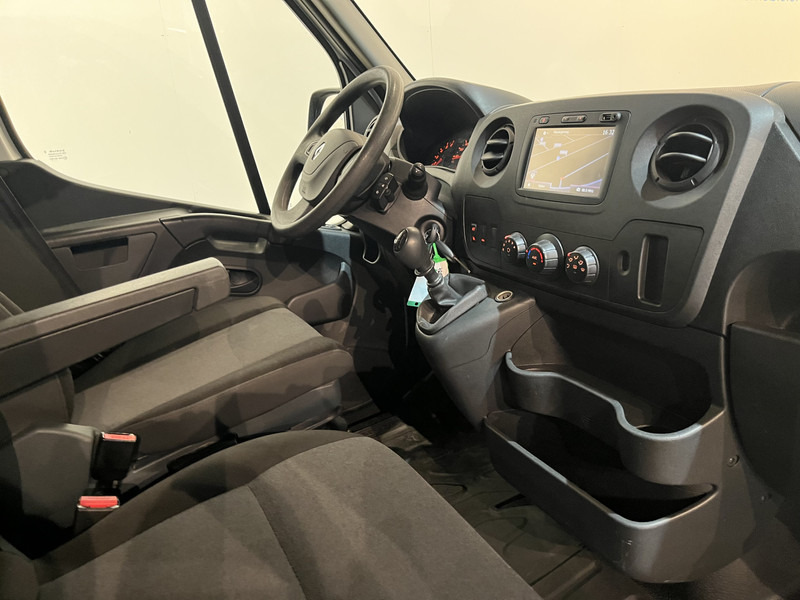 Renault Master 2.3 dCi L1H2 130 PK Servicebus / Sortimo Inrichting / Euro 6 / Luchtvering / Airco / Cruise Control / PDC / Navigatie / 3-Zits - Malá dodávka: obrázek 3 Renault Master 2.3 dCi L1H2 130 PK Servicebus / Sortimo Inrichting / Euro 6 / Luchtvering / Airco / Cruise Control / PDC / Navigatie / 3-Zits - Malá dodávka: obrázek 3