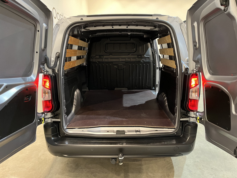 Toyota PROACE CITY 1.5 D-4D Live Long 130 PK / Euro 6 / Airco / Cruise Control / PDC / CarPlay / Navigatie / Trekhaak / - Malá dodávka: obrázek 5 Toyota PROACE CITY 1.5 D-4D Live Long 130 PK / Euro 6 / Airco / Cruise Control / PDC / CarPlay / Navigatie / Trekhaak / - Malá dodávka: obrázek 5