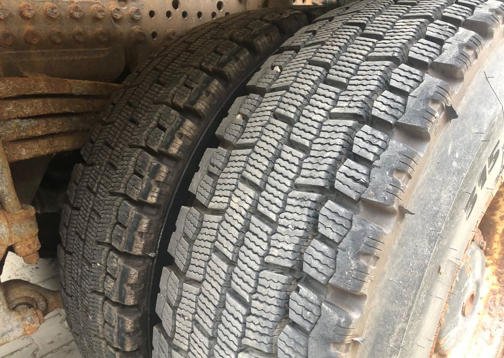 Vozidlo pro zimní údržbu Mercedes-Benz Arocs 3333 6x6 piaskarka solarka econ pług schmidt: obrázek 11