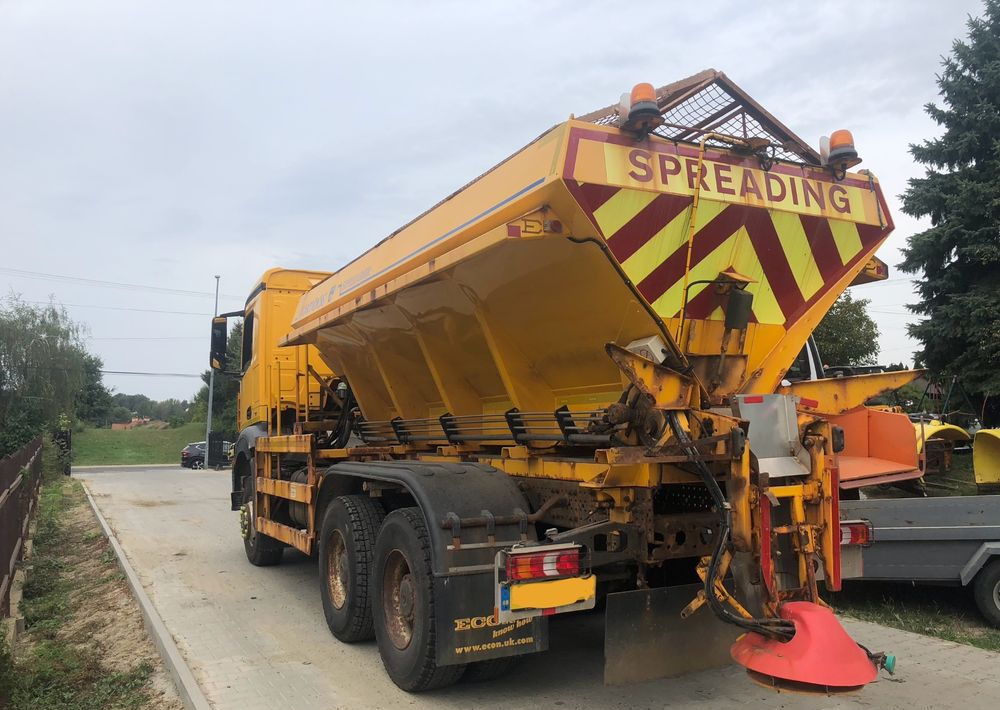 Vozidlo pro zimní údržbu Mercedes-Benz Arocs 3333 6x6 piaskarka solarka econ pług schmidt: obrázek 7