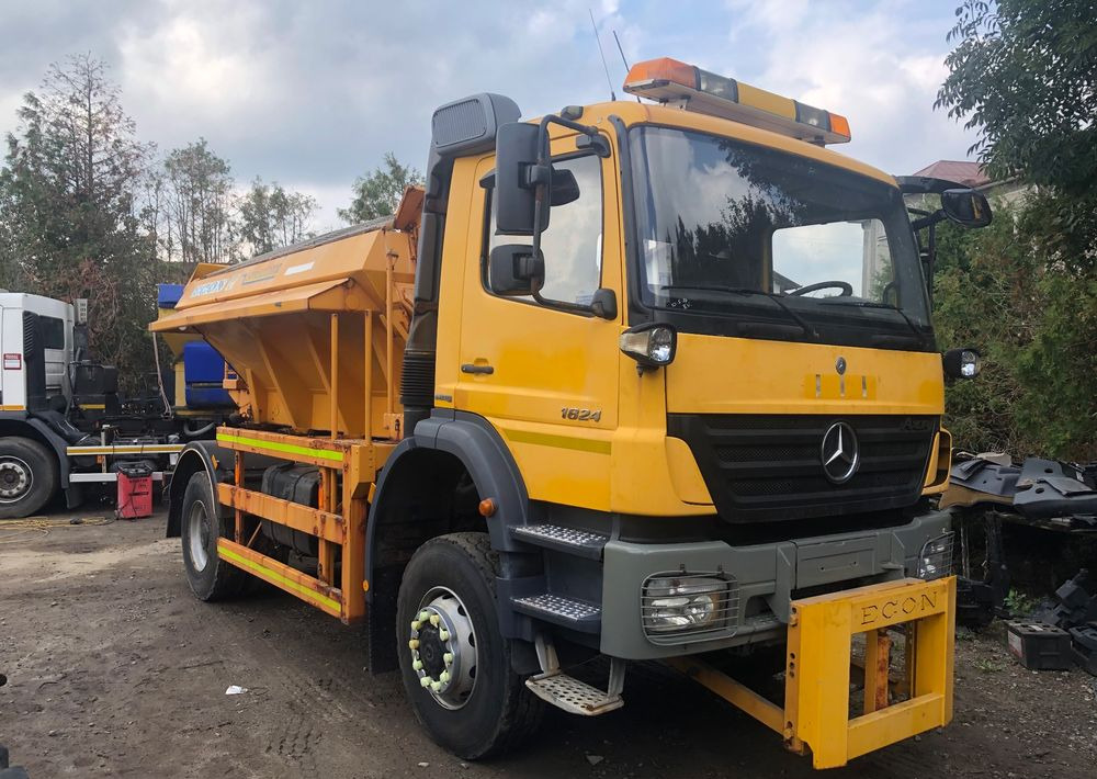 Vozidlo pro zimní údržbu Mercedes-Benz Axor 1824 4x4 piaskarka solarka econ pług 2011 e5: obrázek 18