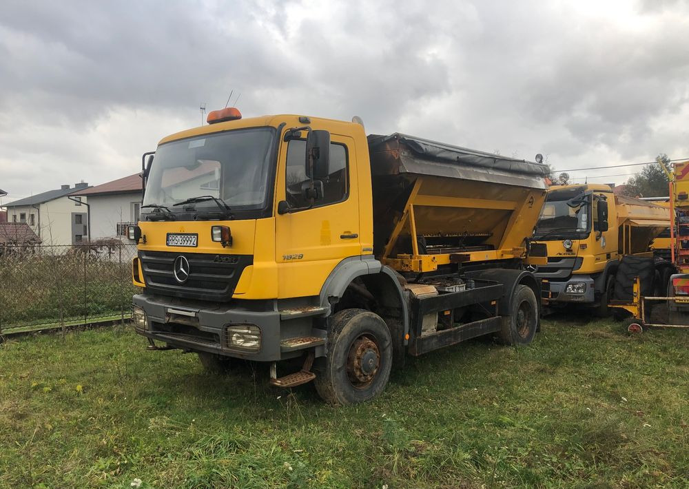 Mercedes-Benz Mercedes Axor 4x4 2006 1829 piaskarka solarka rama - Vozidlo pro zimní údržbu: obrázek 3 Mercedes-Benz Mercedes Axor 4x4 2006 1829 piaskarka solarka rama - Vozidlo pro zimní údržbu: obrázek 3
