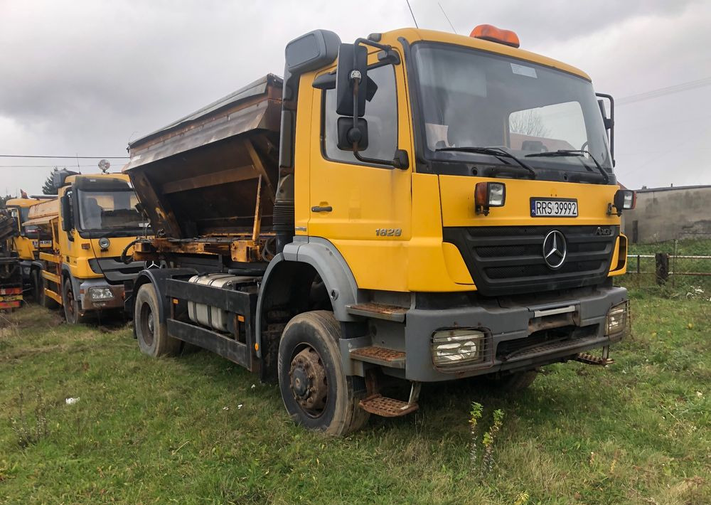 Mercedes-Benz Mercedes Axor 4x4 2006 1829 piaskarka solarka rama - Vozidlo pro zimní údržbu: obrázek 2 Mercedes-Benz Mercedes Axor 4x4 2006 1829 piaskarka solarka rama - Vozidlo pro zimní údržbu: obrázek 2